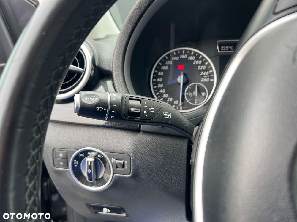 Mercedes-Benz Klasa B 200 CDI (BlueEFFICIENCY) - 25