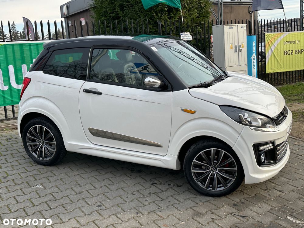 Aixam Crossover - 25