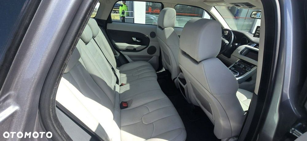 Land Rover Range Rover Evoque - 12