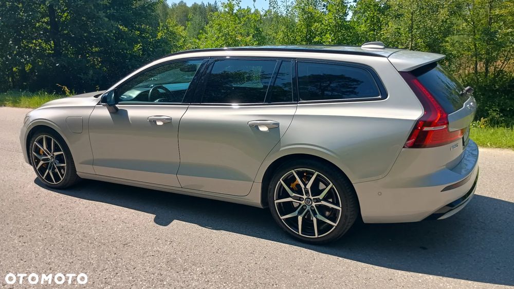 Volvo V60 T8 AWD Plug-In Hybrid Polestar Engineered R-Design - 23