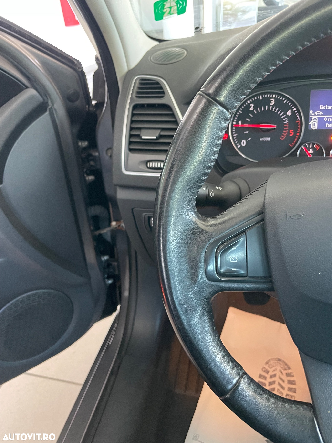 Renault Laguna dCi 110 FAP Emotion - 11