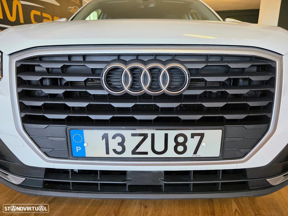 Audi Q2 30 TFSI Design - 5