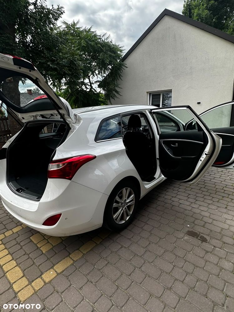 Hyundai i30 1.6 CRDi Comfort - 17