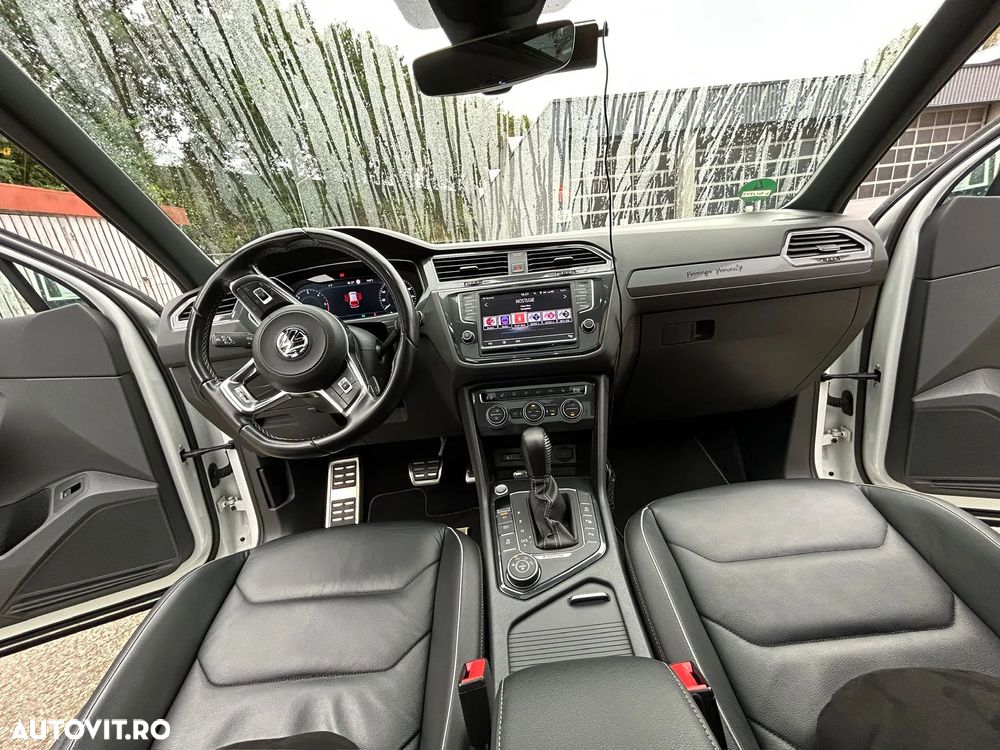 Volkswagen Tiguan - 10