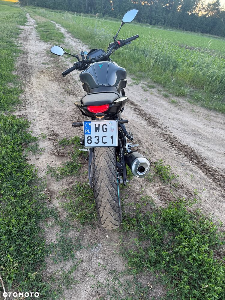 Yamaha MT - 6