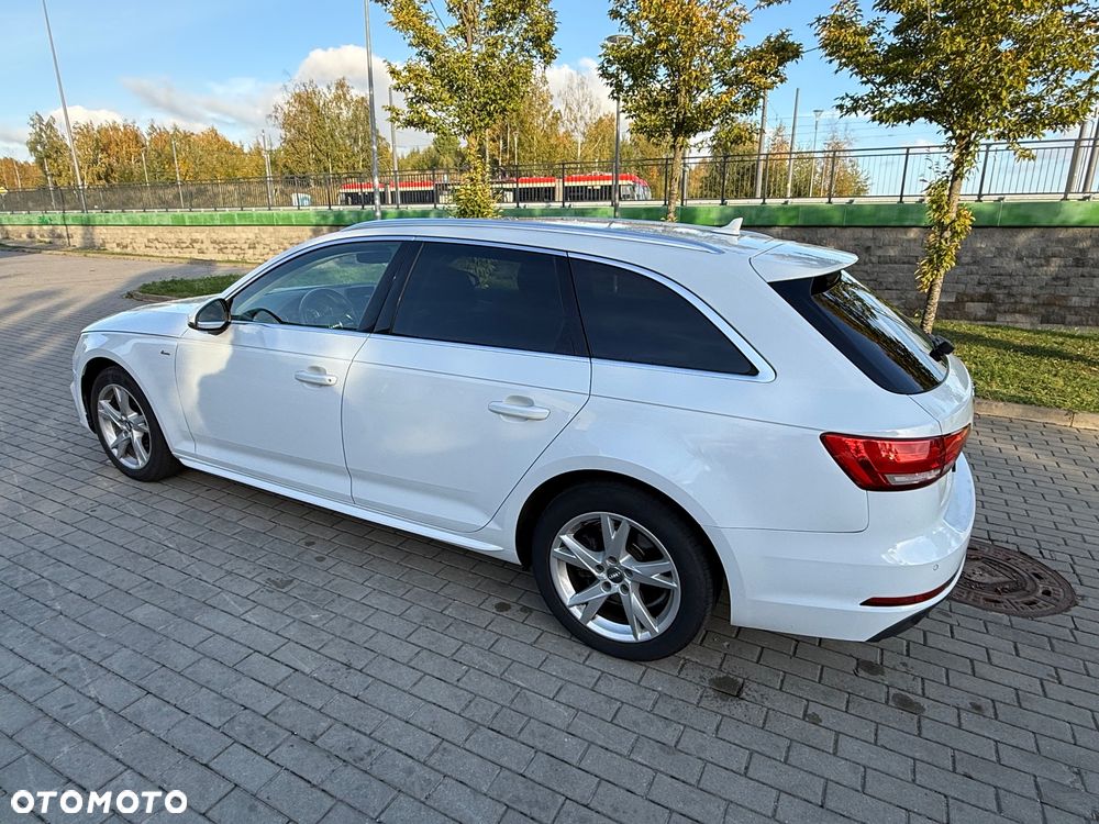 Audi A4 Avant - 10