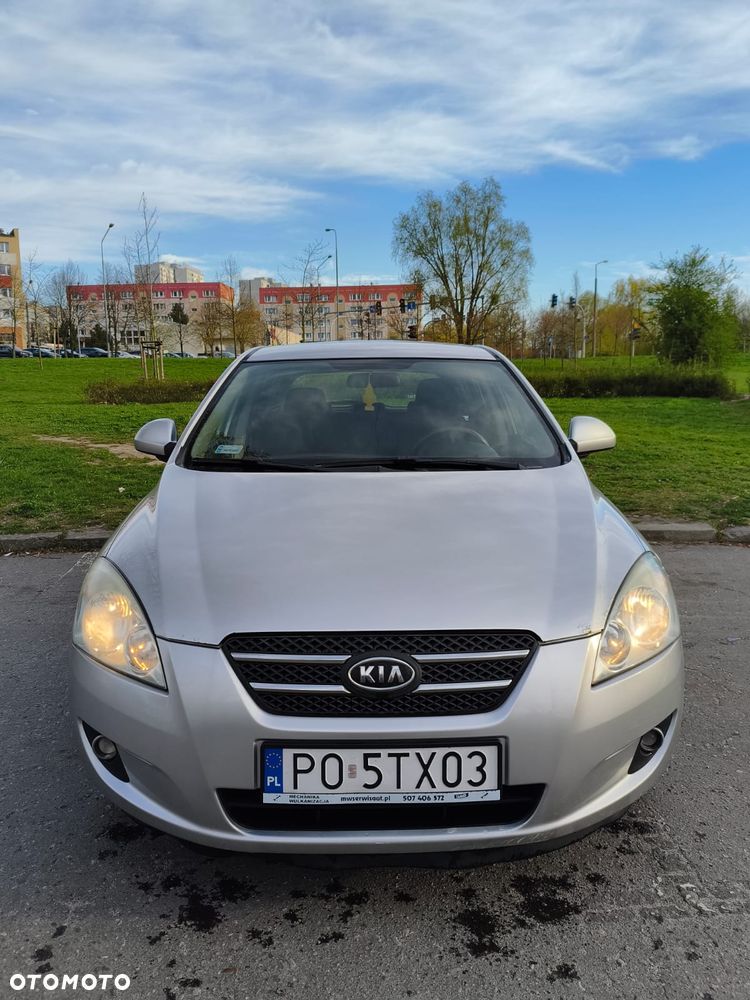 Kia Ceed 1.4 Comfort - 1