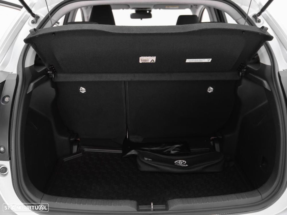 Toyota Yaris 1.5 HSD Comfort - 13