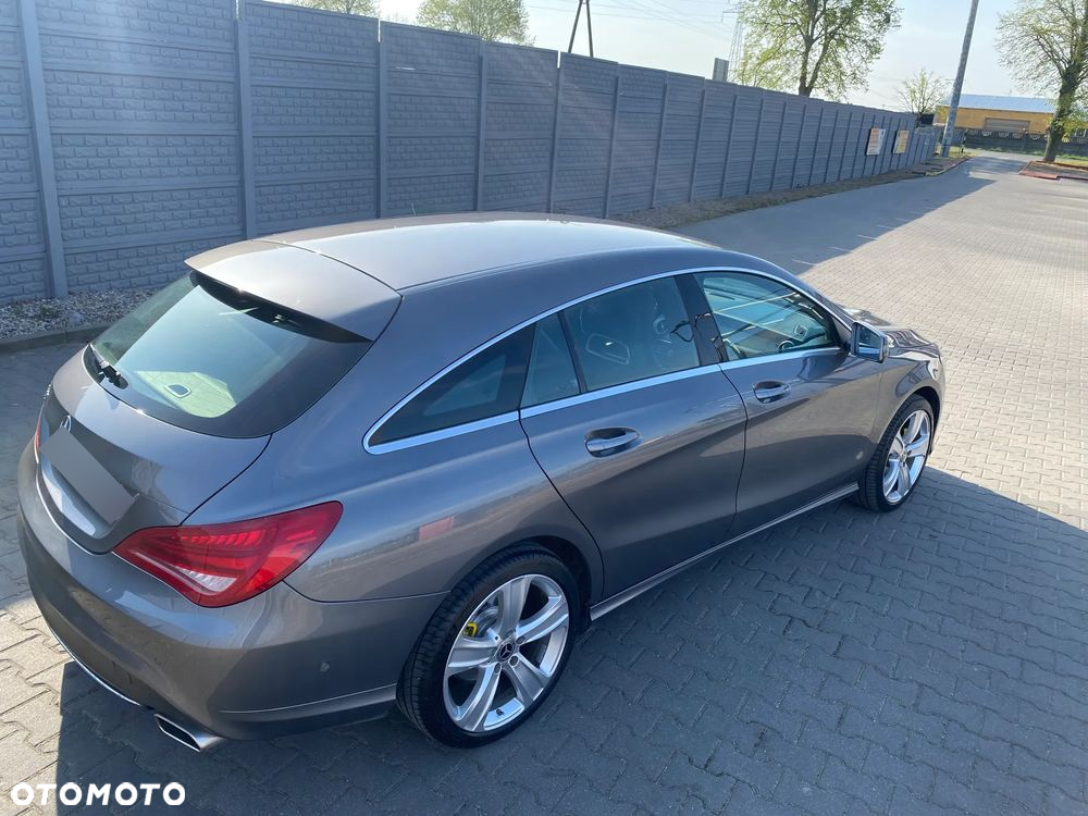 Mercedes-Benz CLA Shooting Brake 180 7G-DCT - 23