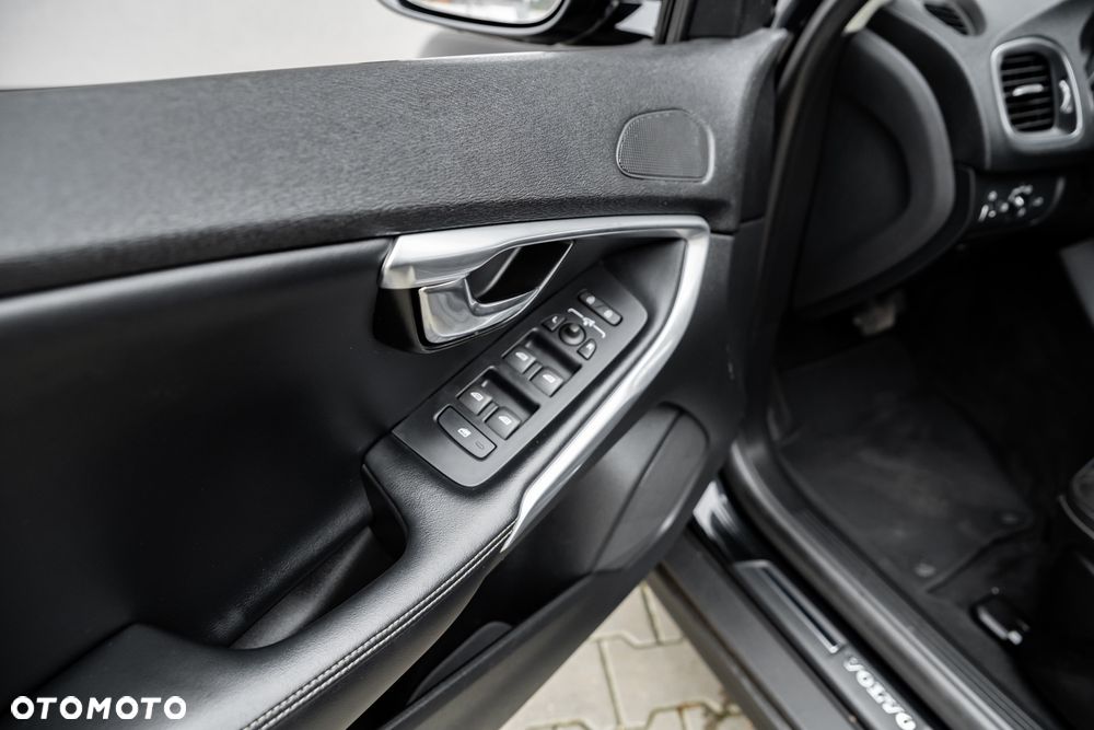 Volvo V40 Cross Country T4 AWD Geartronic Summum - 17