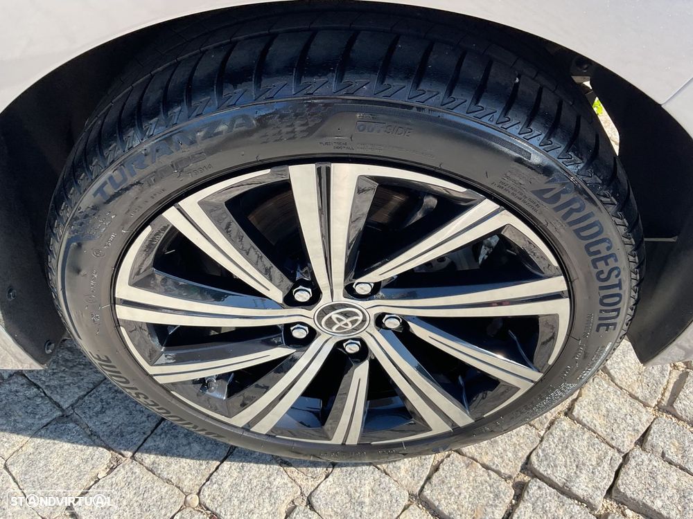 Toyota Corolla 1.8 Hybrid Comfort - 18