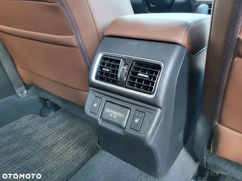 Subaru Outback - 24