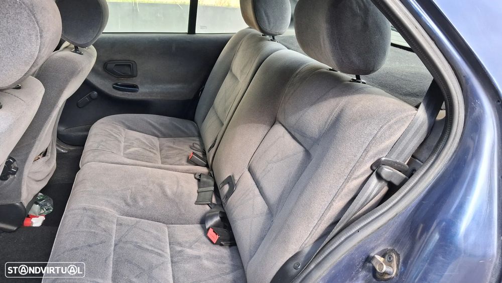 Peugeot 306 2.0 HDi Iceland - 17