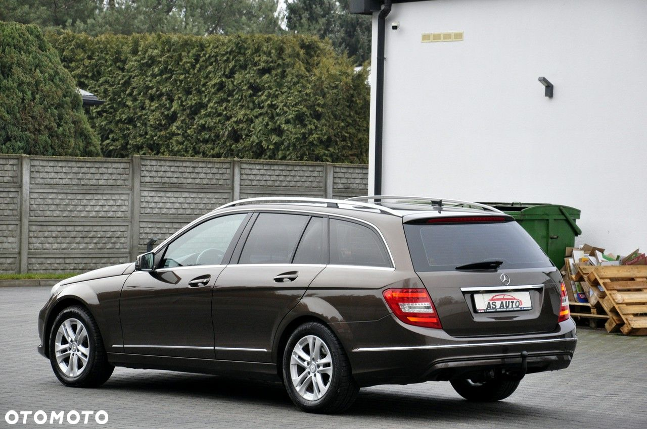 Mercedes-Benz Klasa C 180 T CDI DPF (BlueEFFICIENCY) Elegance - 34