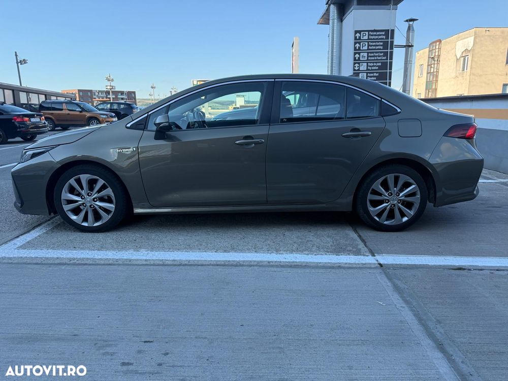 Toyota Corolla 1.8 HSD Business - 7