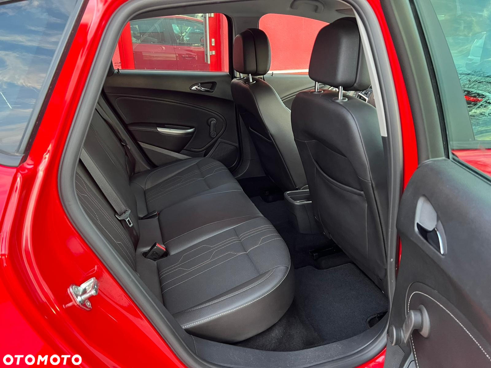 Opel Astra 1.4 Turbo Automatik 150 Jahre - 25