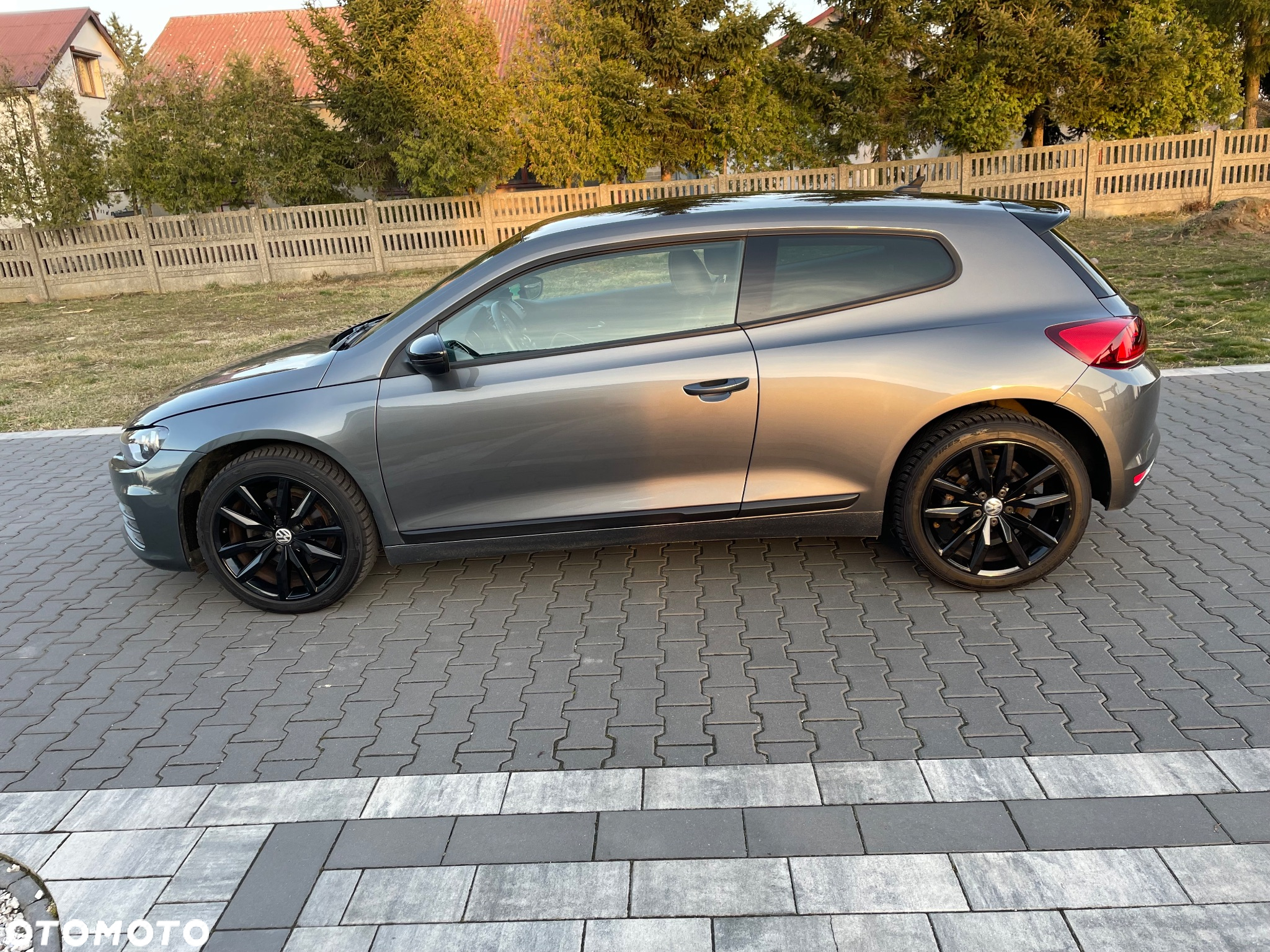 Volkswagen Scirocco 2.0 TDI Blue Motion Technologie Club - 11