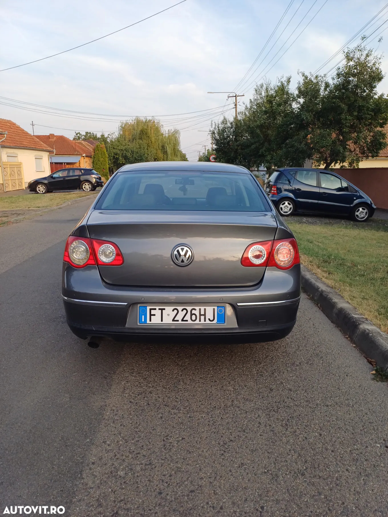 Volkswagen Passat 1.6 FSI Highline - 10