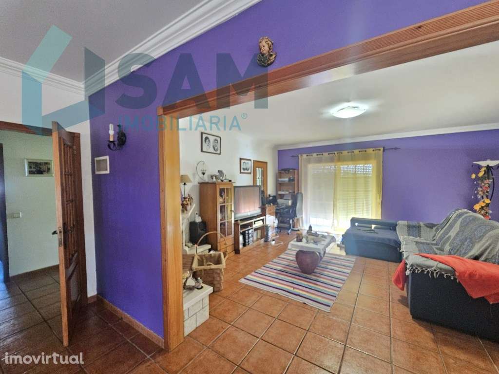 Moradia T4 com garagem e espaço exterior Zona Torres Vedras - Grande imagem: 4/25