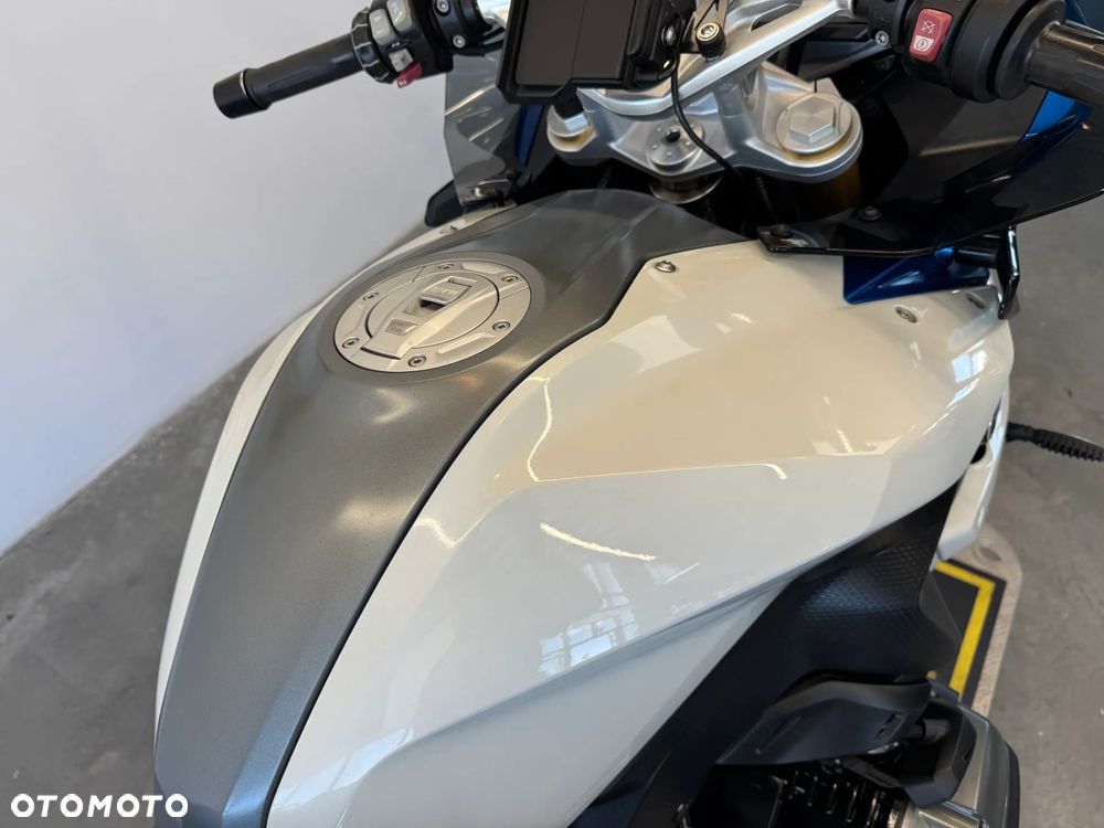 BMW R - 17