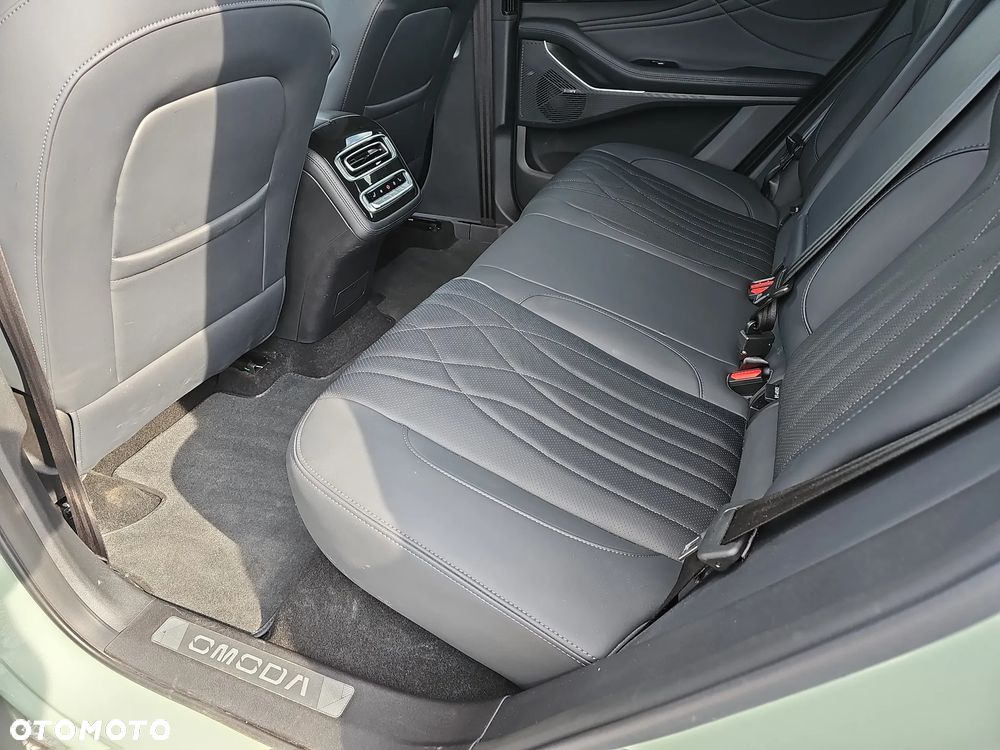 Omoda 9 1.5 Super Hybrid Exclusive AWD - 25