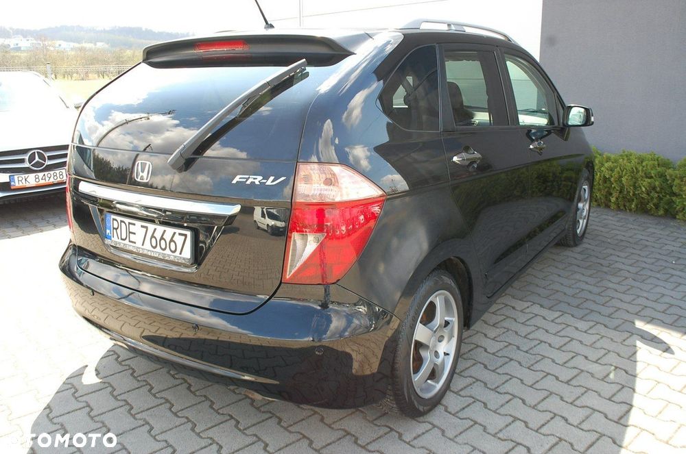 Honda FR-V - 14