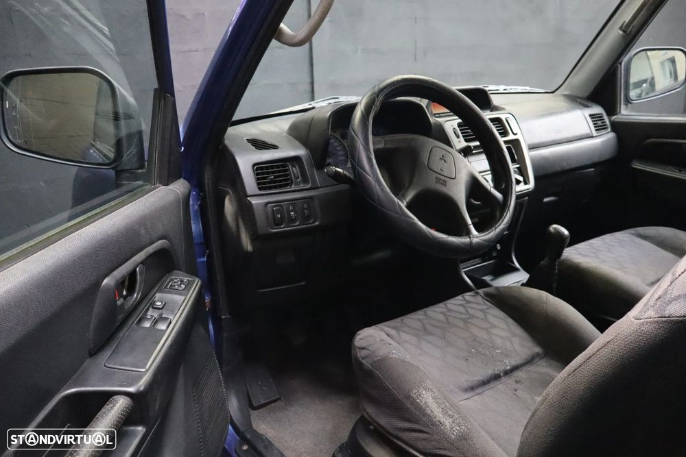 Mitsubishi Pajero Pinin - 15