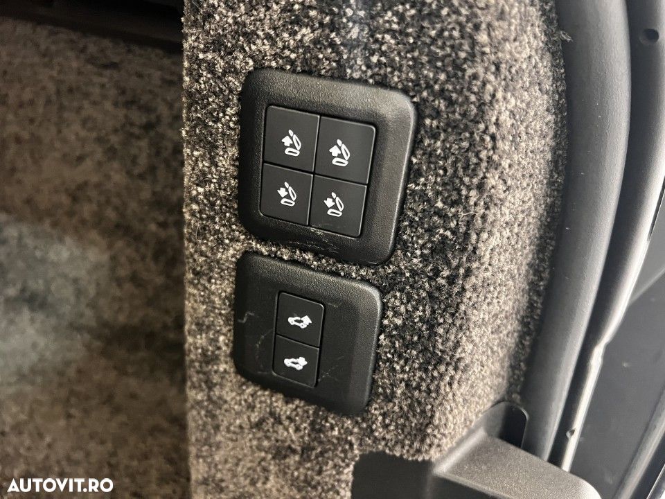 Land Rover Range Rover - 30