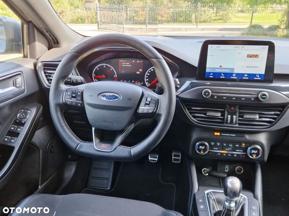 Ford Focus 2.0 EcoBlue ST - 32