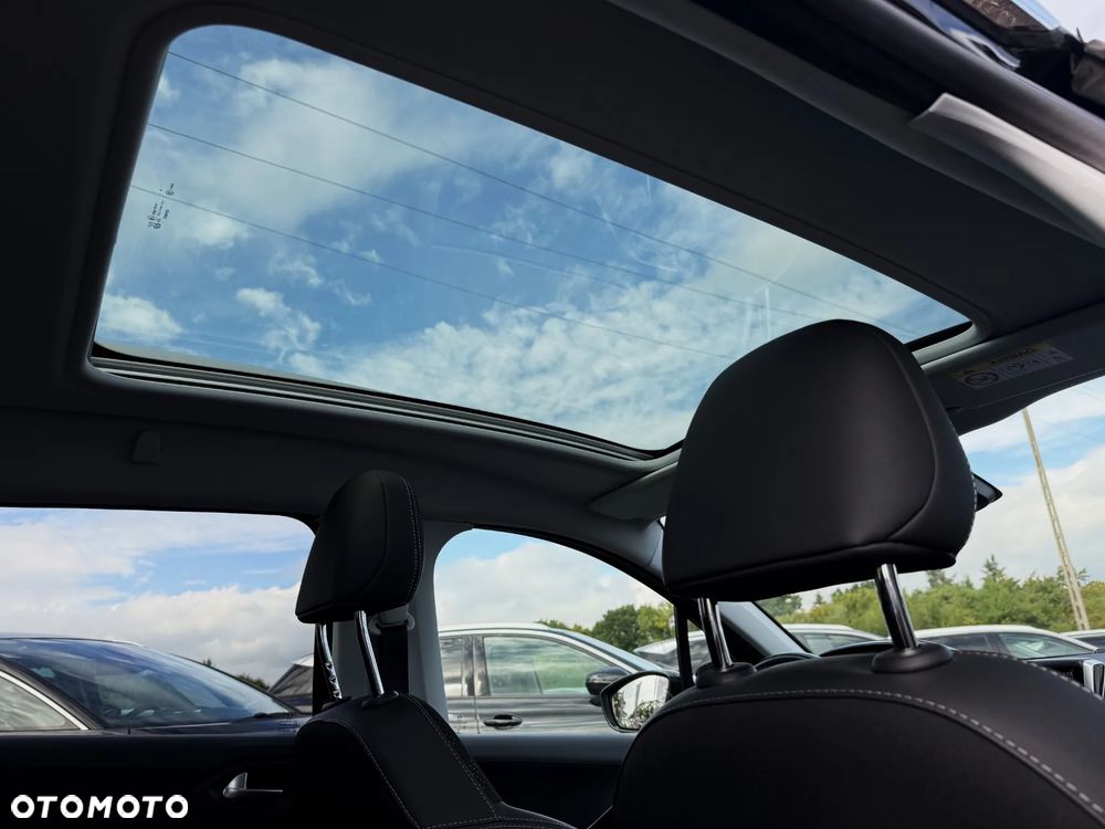 Peugeot 2008 BlueHDi 100 STOP & START Allure - 14