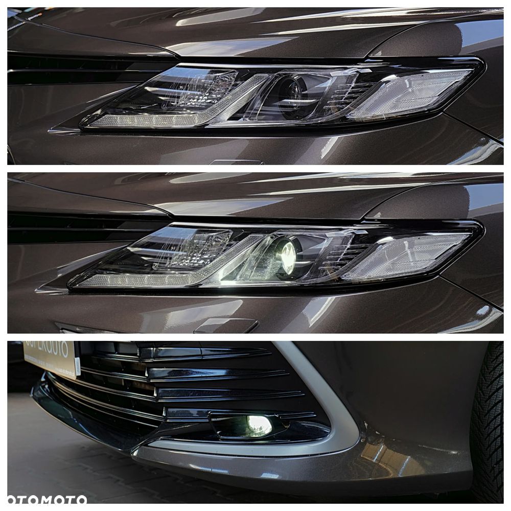Toyota Camry - 30