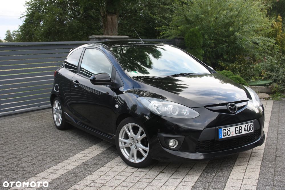 Mazda 2 2009 photo 3