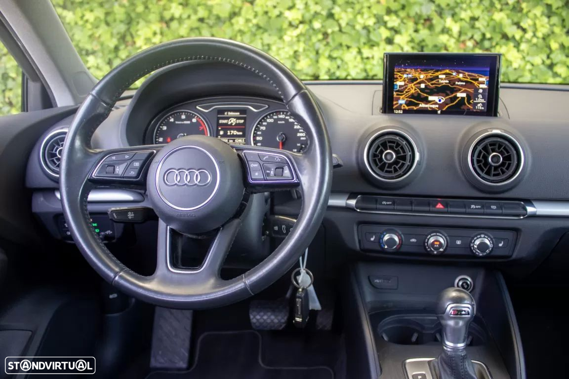 Audi A3 Sportback 30 TFSI S tronic - 15