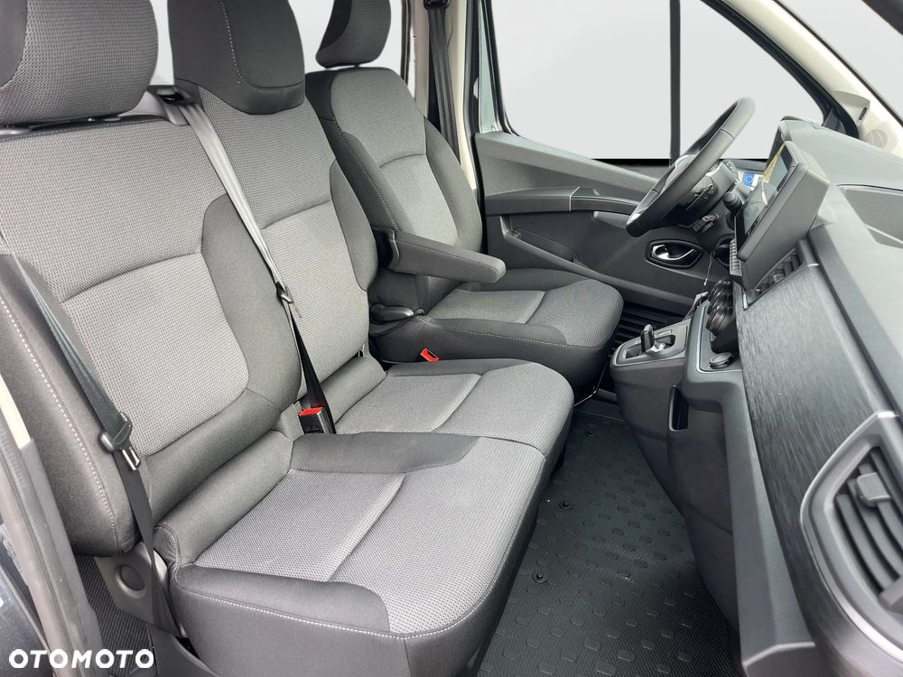Renault Trafic - 13