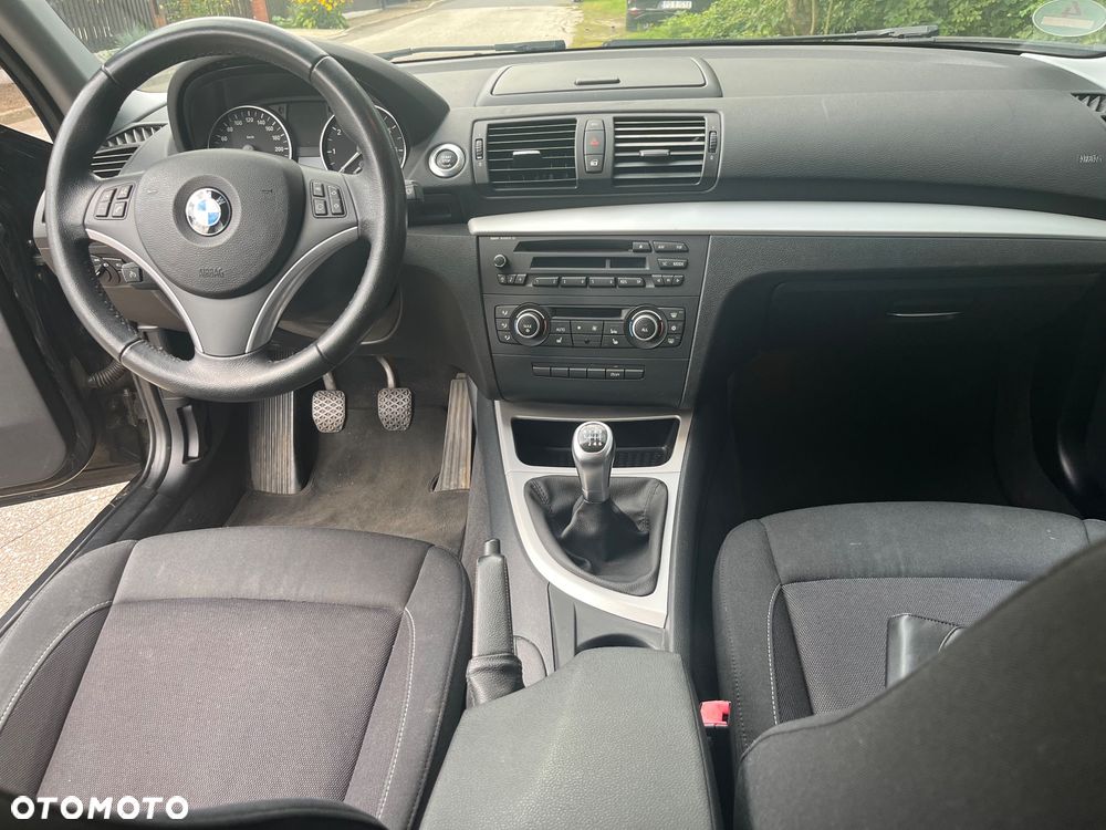 BMW Seria 1 116i - 9