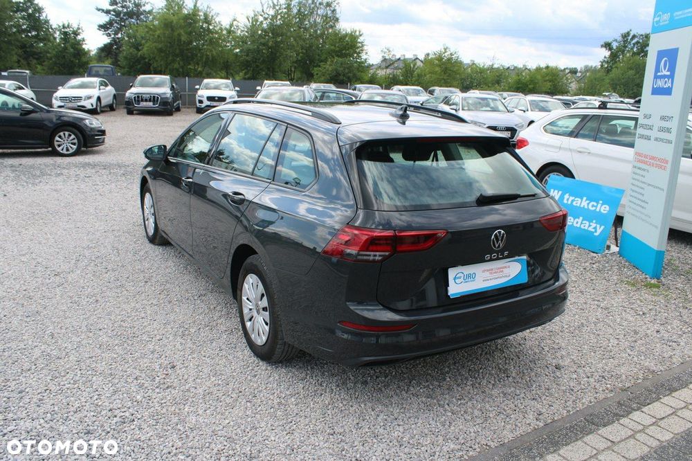 Volkswagen Golf - 8