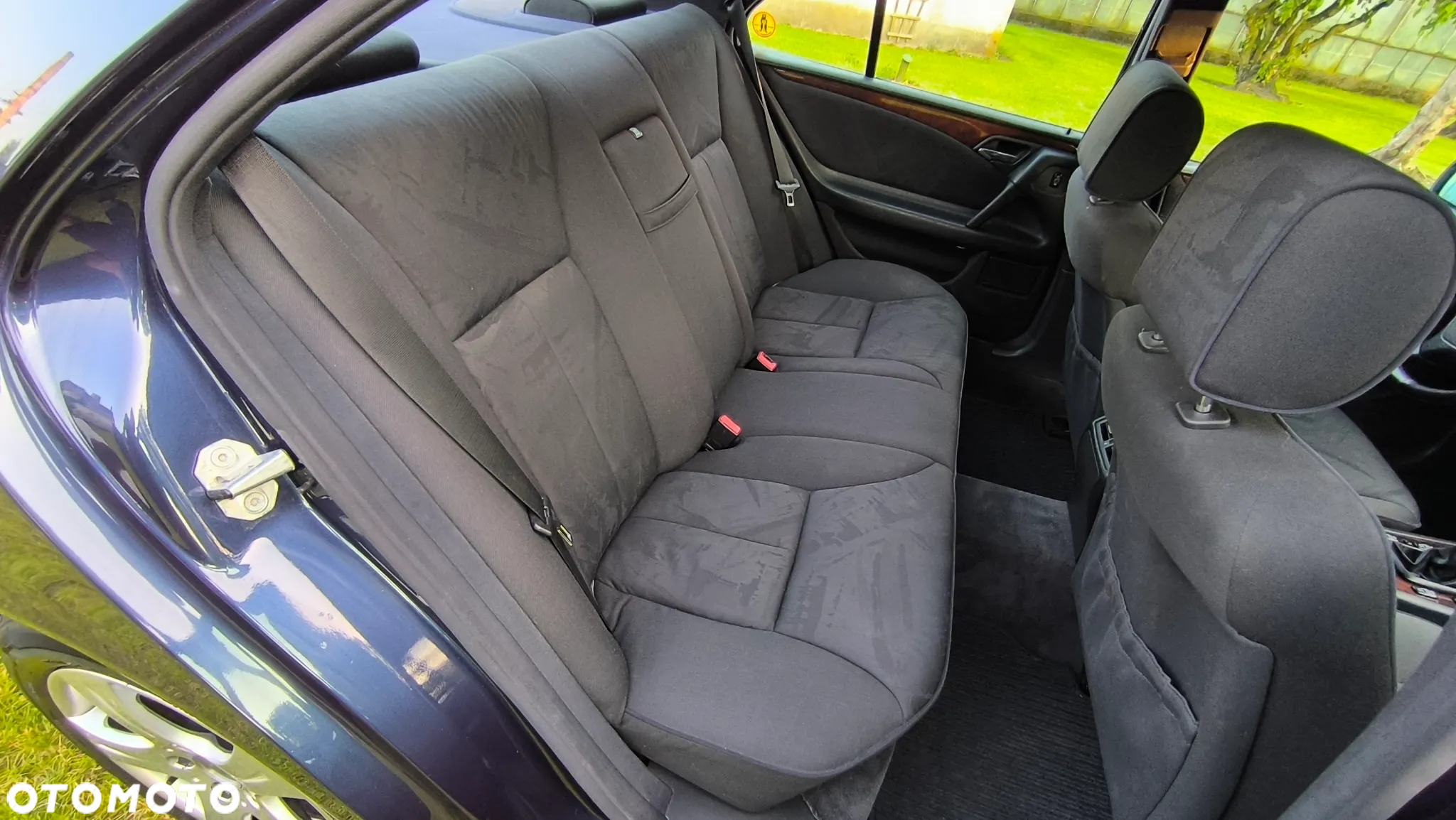Mercedes-Benz Klasa E 240 T Elegance - 19
