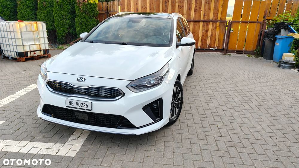 Kia Ceed 1.6 GDI PHEV L Business Line DCT - 4