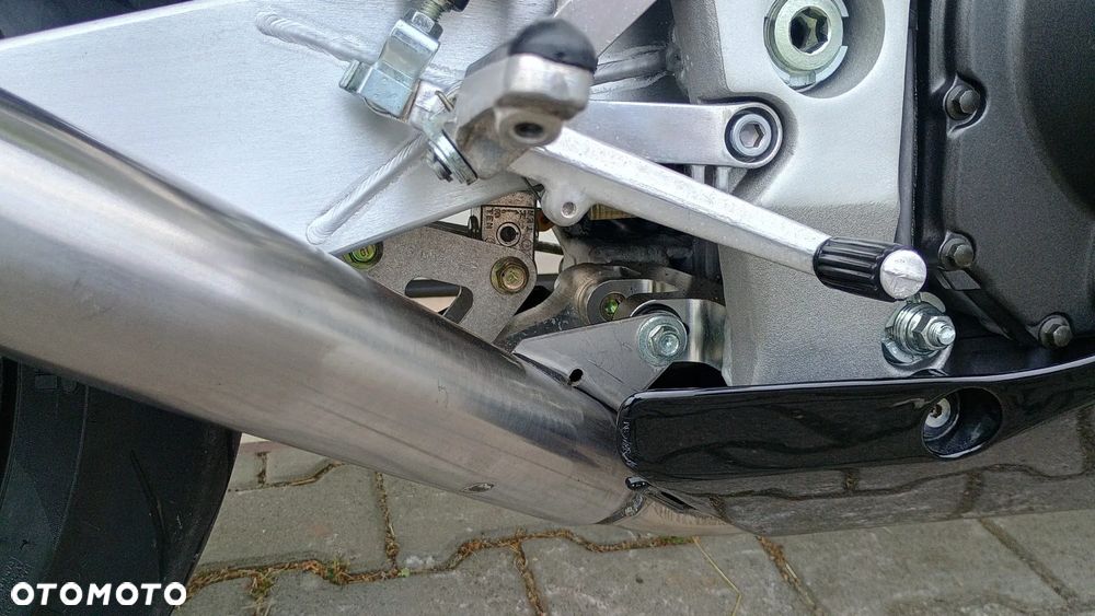 Honda CBR - 35