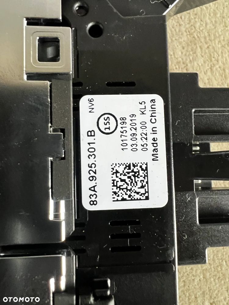 PANEL STEROWANIA PRZYCISKI Q3 RSQ3 83A 83A925301B DRIVE SELECH AWARYJNE - 2