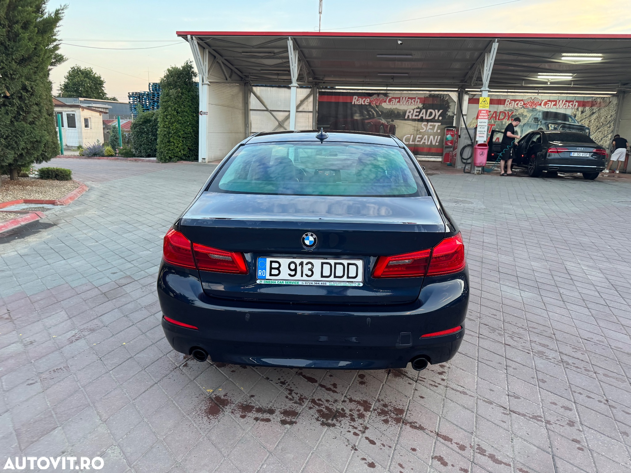 BMW Seria 5 520d Sport Line - 6