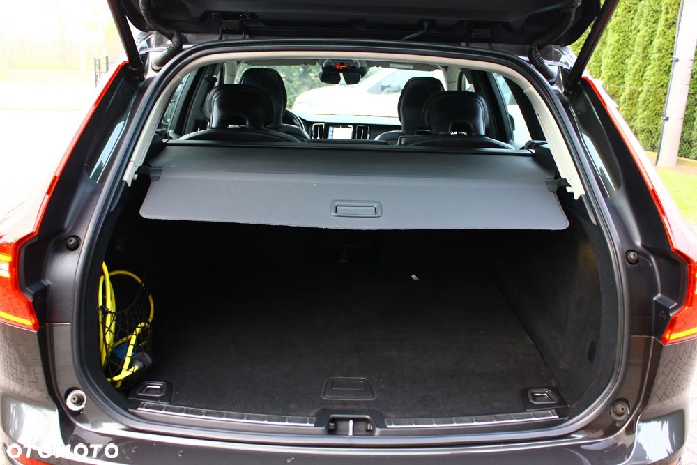 Volvo XC 60 T8 AWD Recharge Geartronic Polestar Engineered - 34