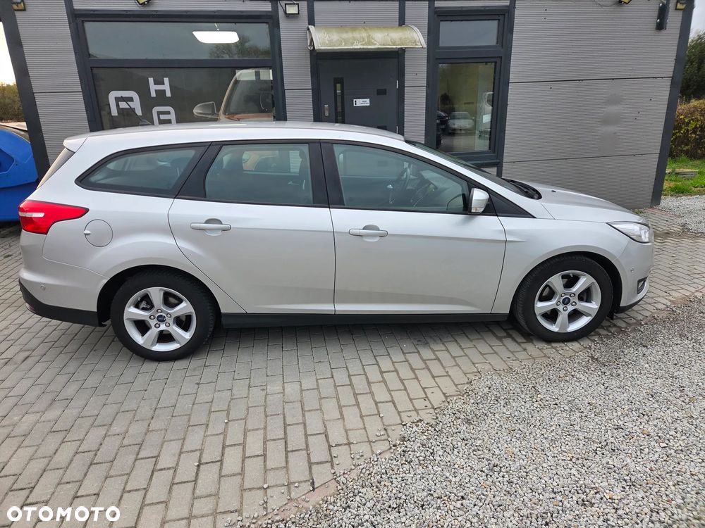 Ford Focus 1.5 EcoBlue Start-Stopp-System ACTIVE STYLE - 6