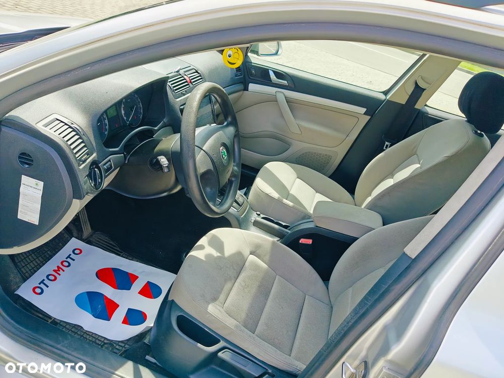 Skoda Octavia 2.0 FSI Elegance Tiptr - 7