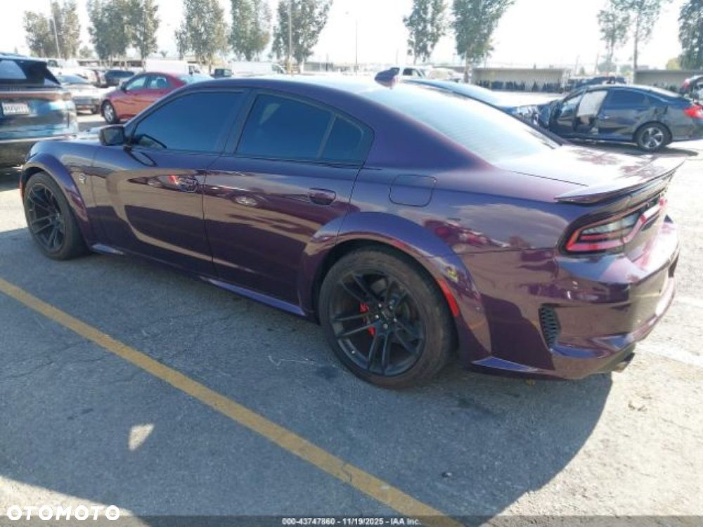 Dodge Charger - 3