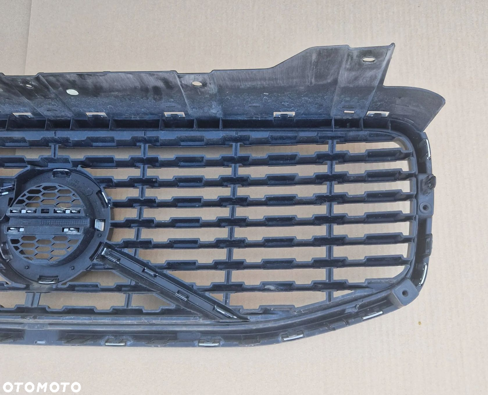 GRILL ATRAPA VOLVO XC60 II R-DESIGN 17- ORYGINAŁ IDEALNA - 7