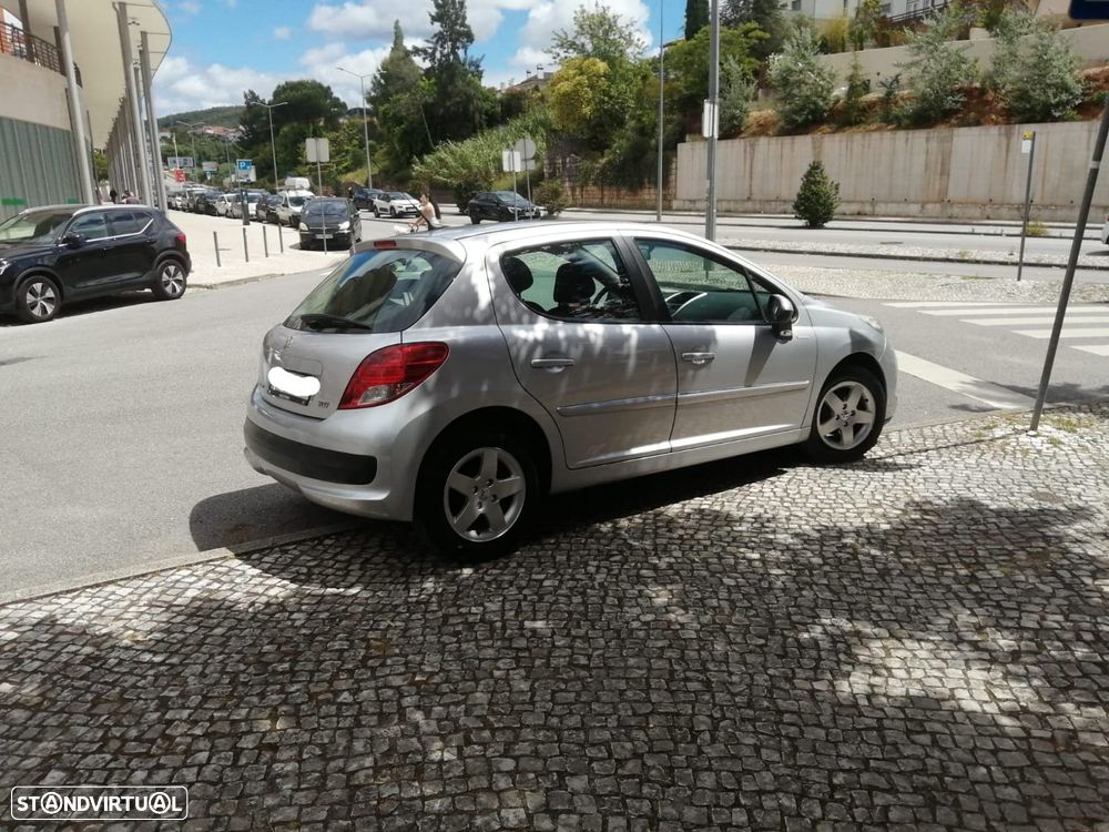 Peugeot 207 1.4 HDi Premium - 3