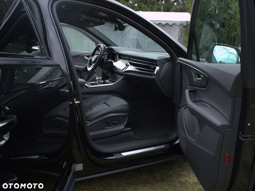 Audi Q7 50 TDI mHEV Quattro Black Edition Tiptr - 11