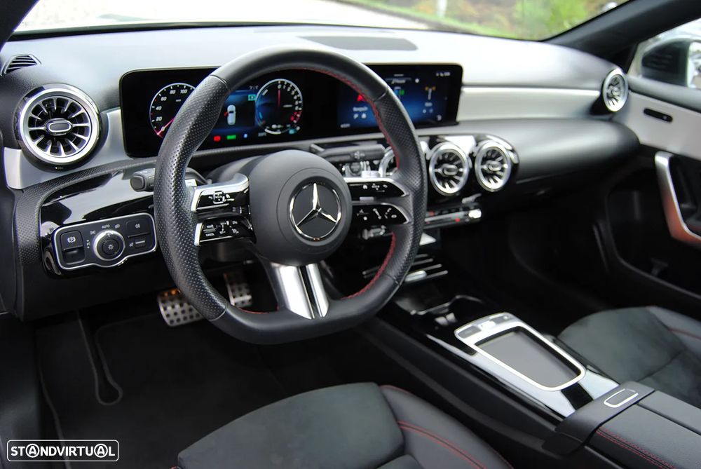 Mercedes-Benz A 250 e - 14