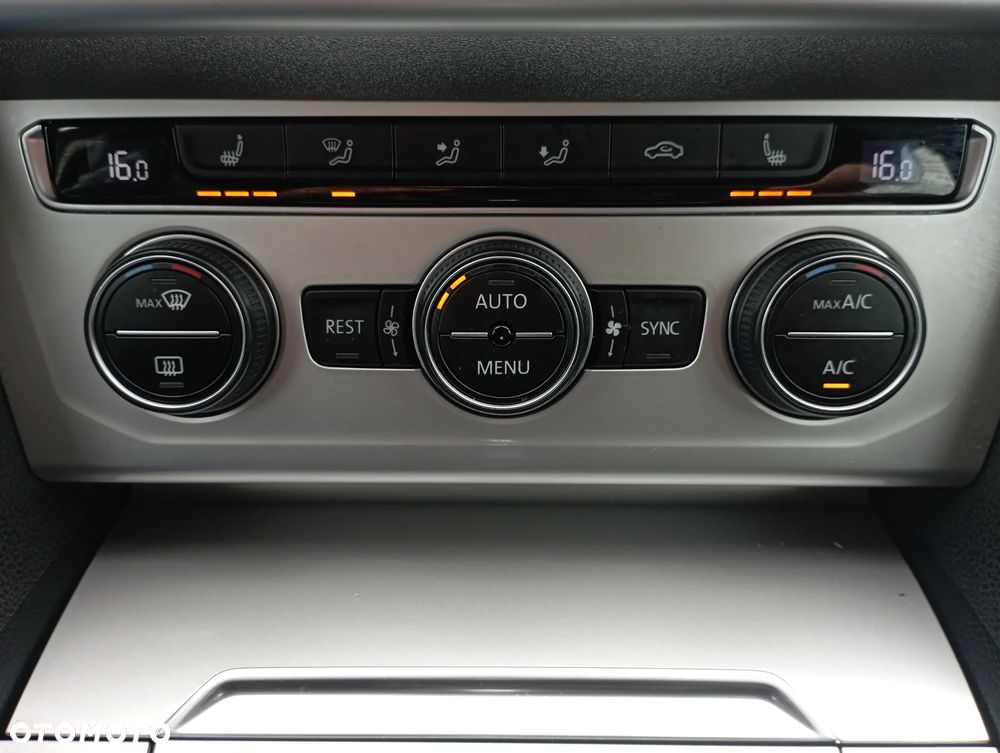 Volkswagen Passat Variant 2.0 TDI BMT SCR Trendline DSG7 - 14